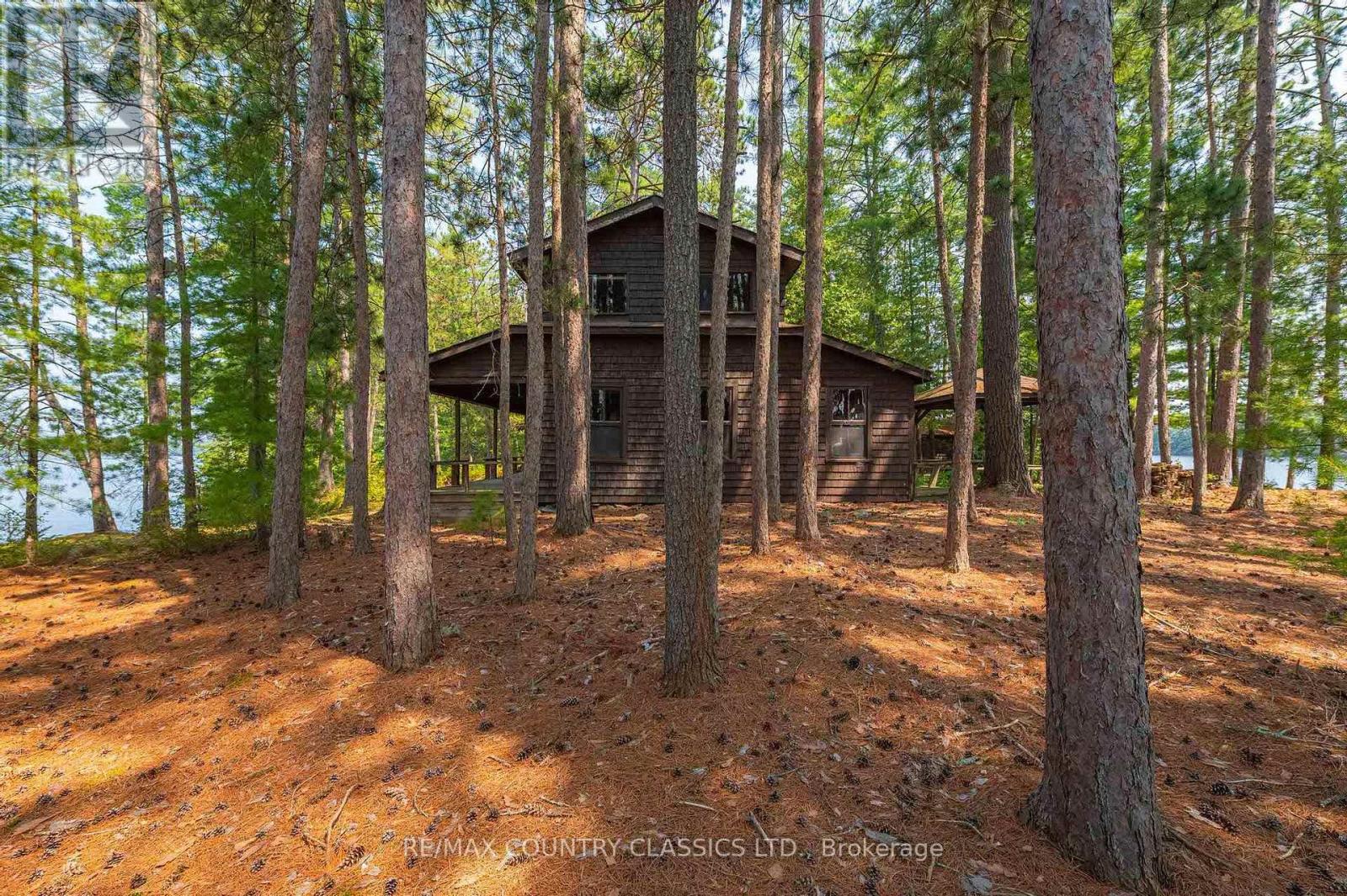 22 CHANDOS LK BALMER ISLAND - 11