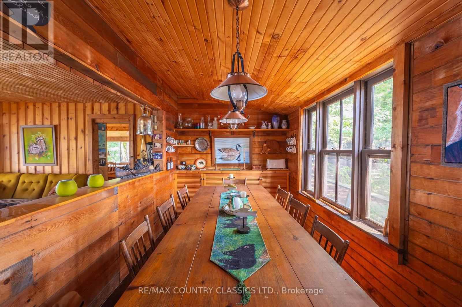 22 CHANDOS LK BALMER ISLAND - 18
