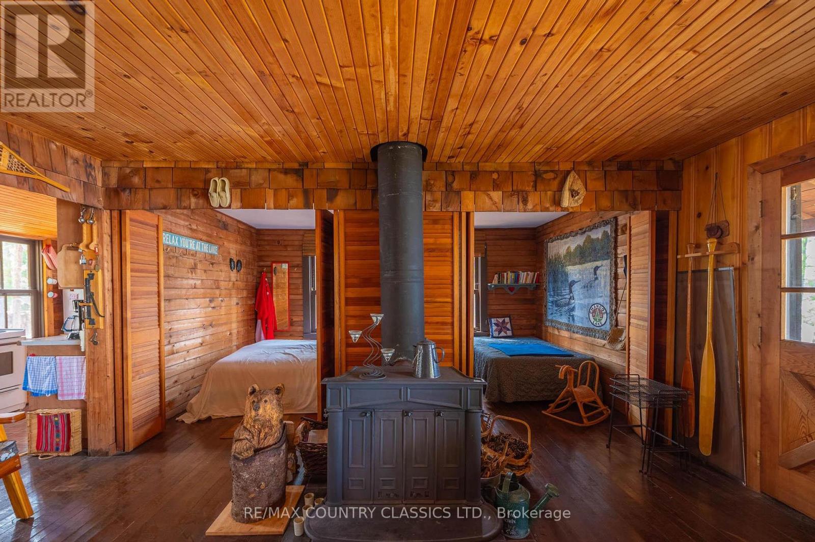 22 CHANDOS LK BALMER ISLAND - 19