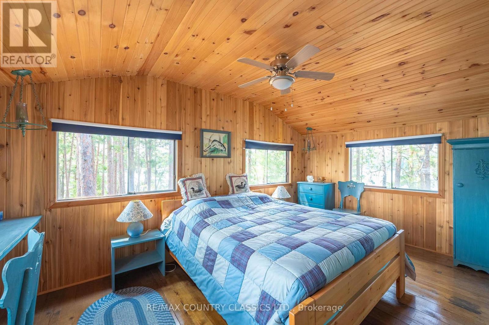 22 CHANDOS LK BALMER ISLAND - 25