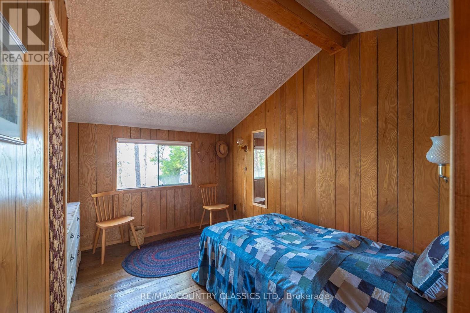 22 CHANDOS LK BALMER ISLAND - 45