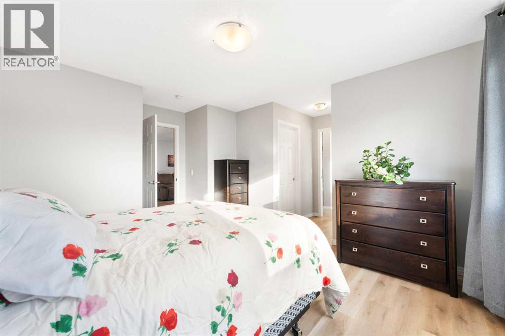 Single Family House for Sale in  Walcrest Way SE Walden Calgary 