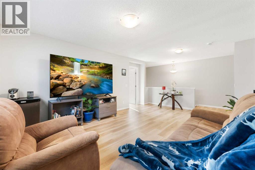 Single Family House for Sale in  Walcrest Way SE Walden Calgary 