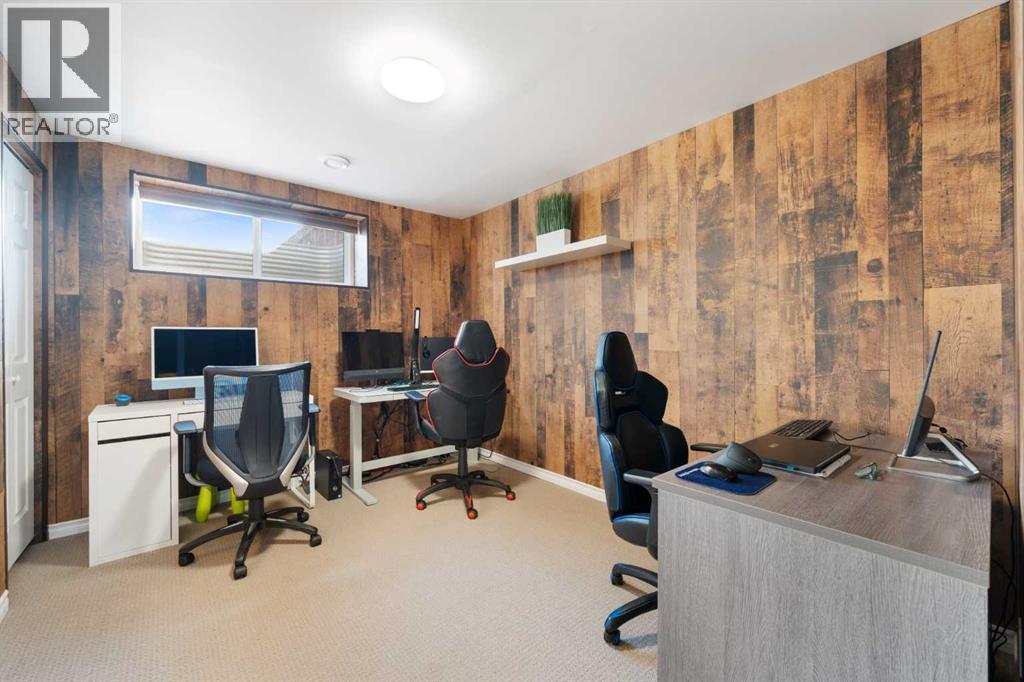 Single Family House for Sale in  Walcrest Way SE Walden Calgary 