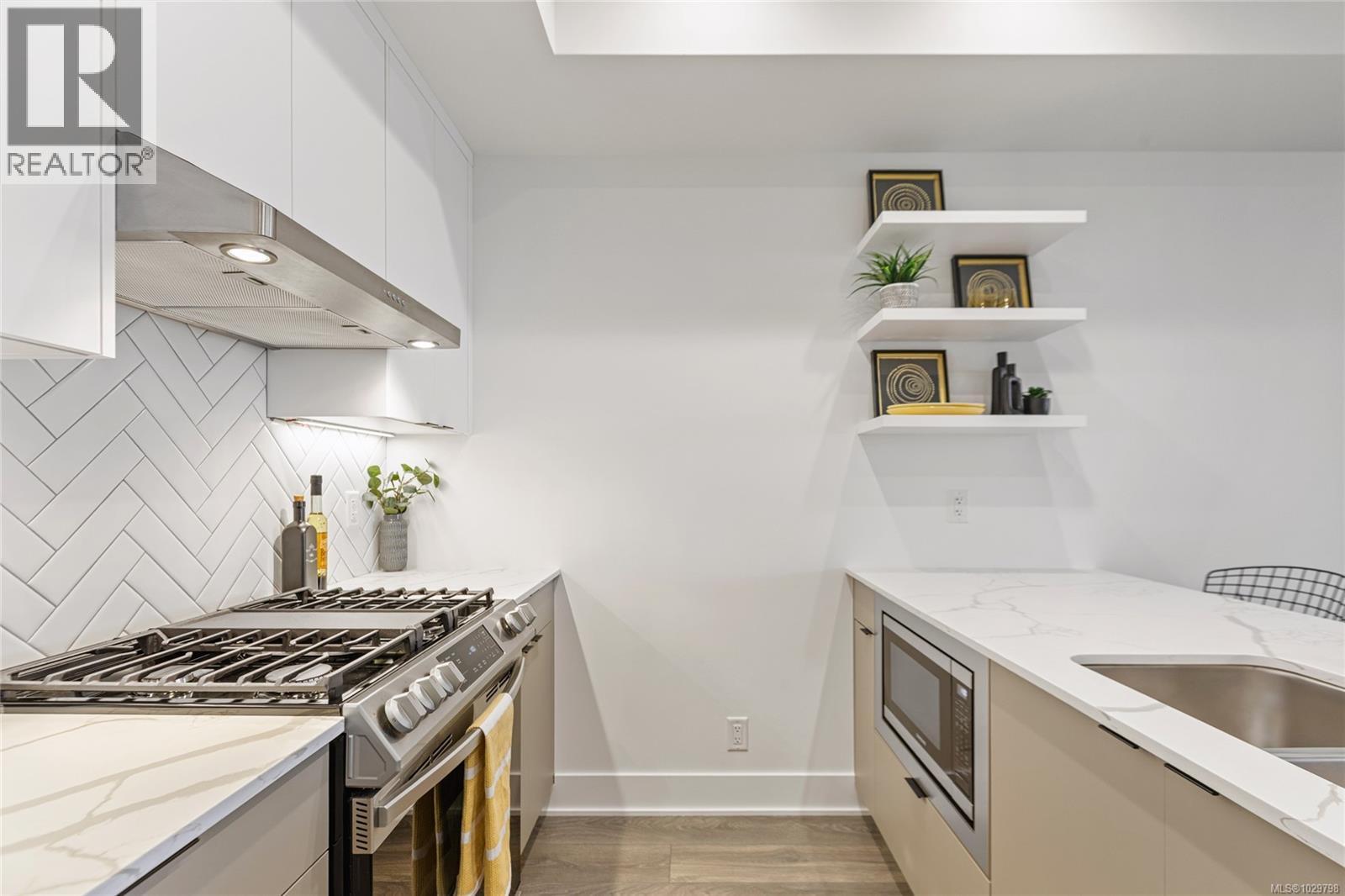 407 1114 Samar Crescent, Langford