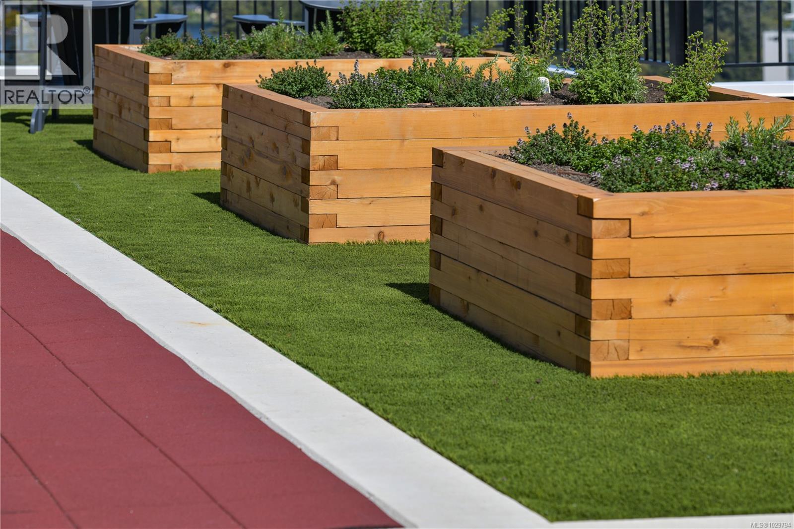 #304 1114 SAMAR CRES - 6