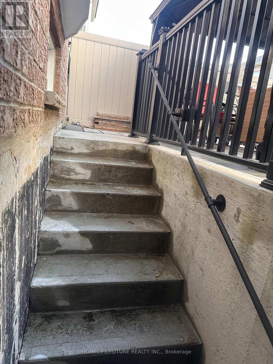 BSMT - 32 DARLET AVENUE