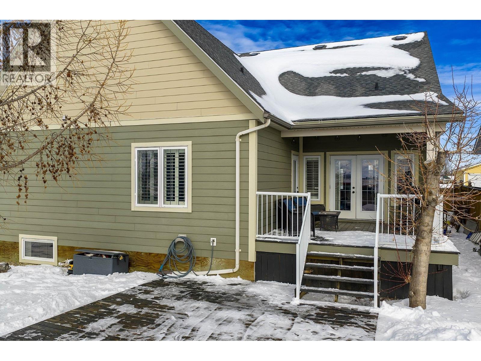 8607 109 AVENUE - 23