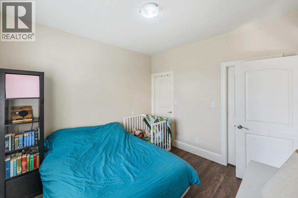 476 SALAMANDER Avenue Unit# 102, Oliver