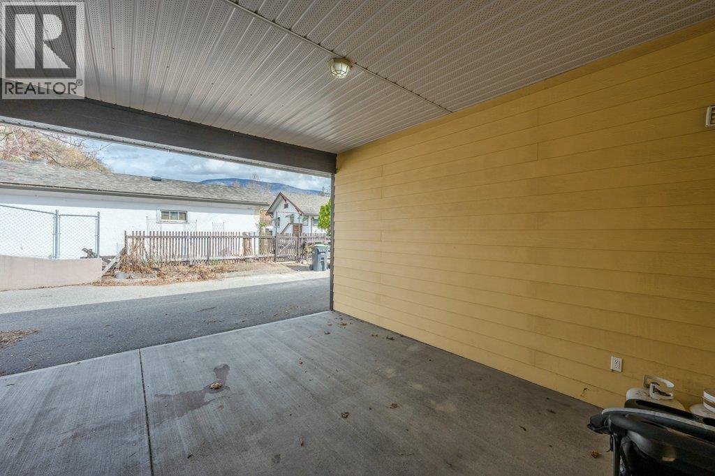 476 SALAMANDER Avenue Unit# 102, Oliver