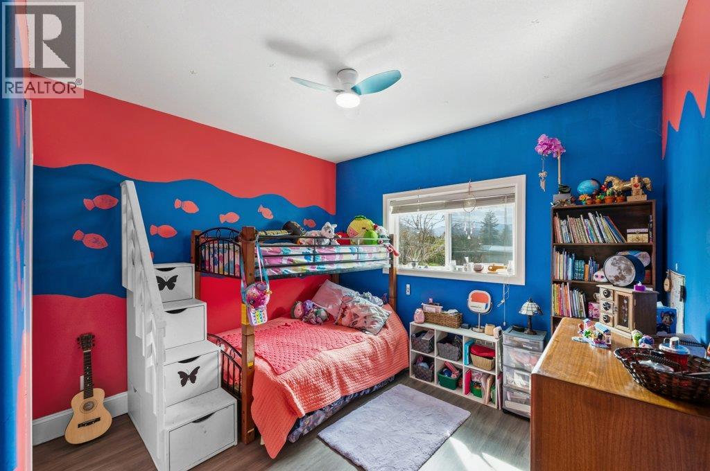 476 SALAMANDER Avenue Unit# 102, Oliver