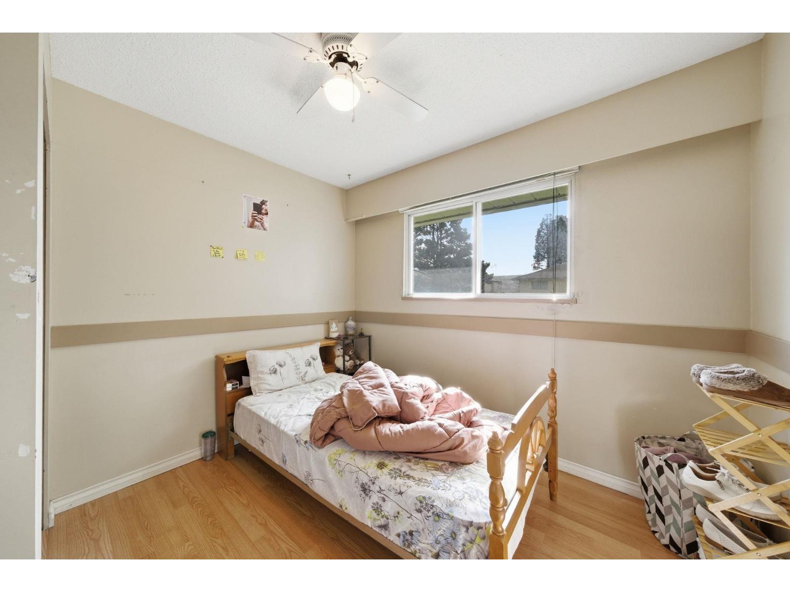 11926 82A Avenue, Delta