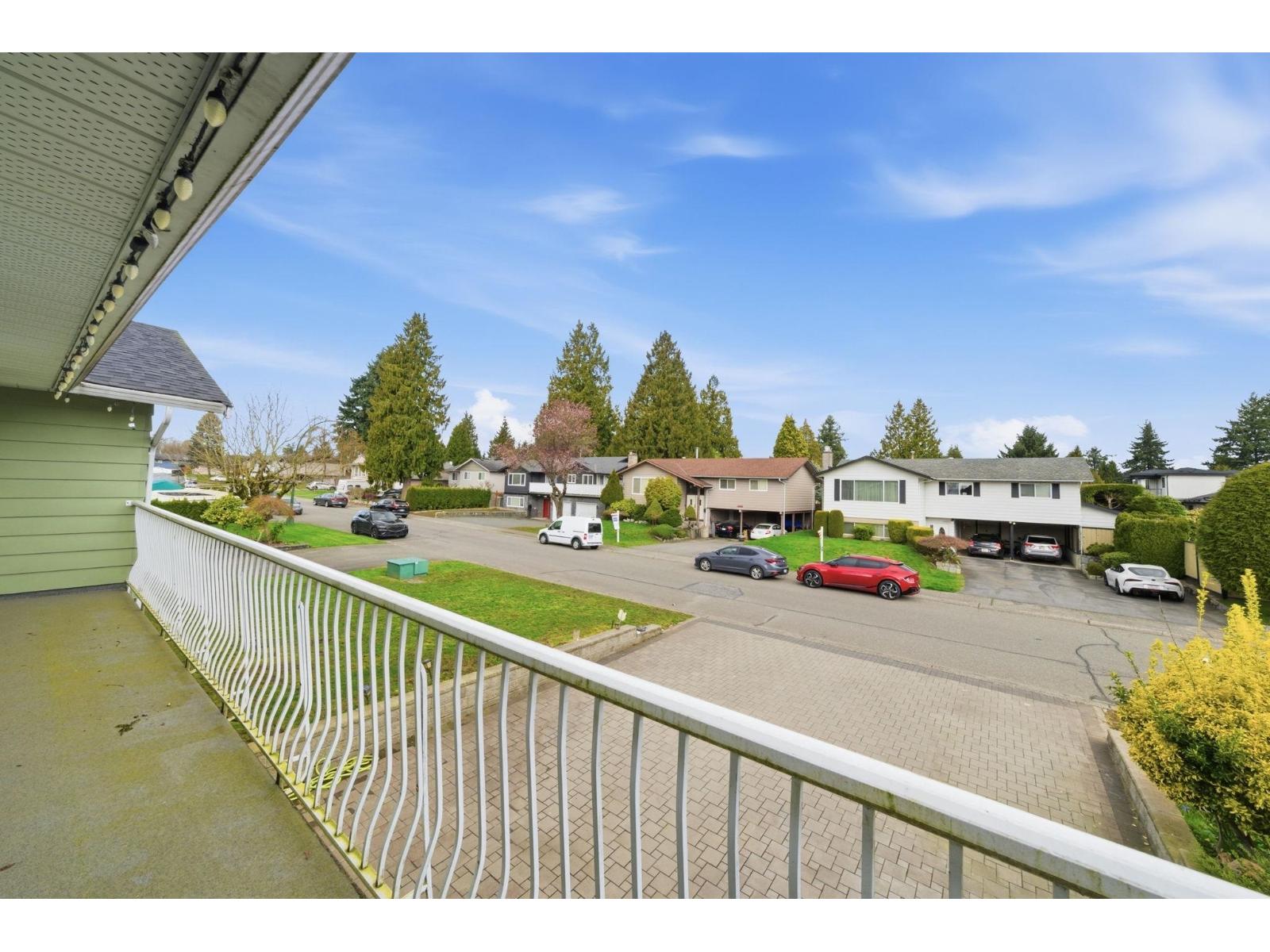 11926 82A Avenue, Delta