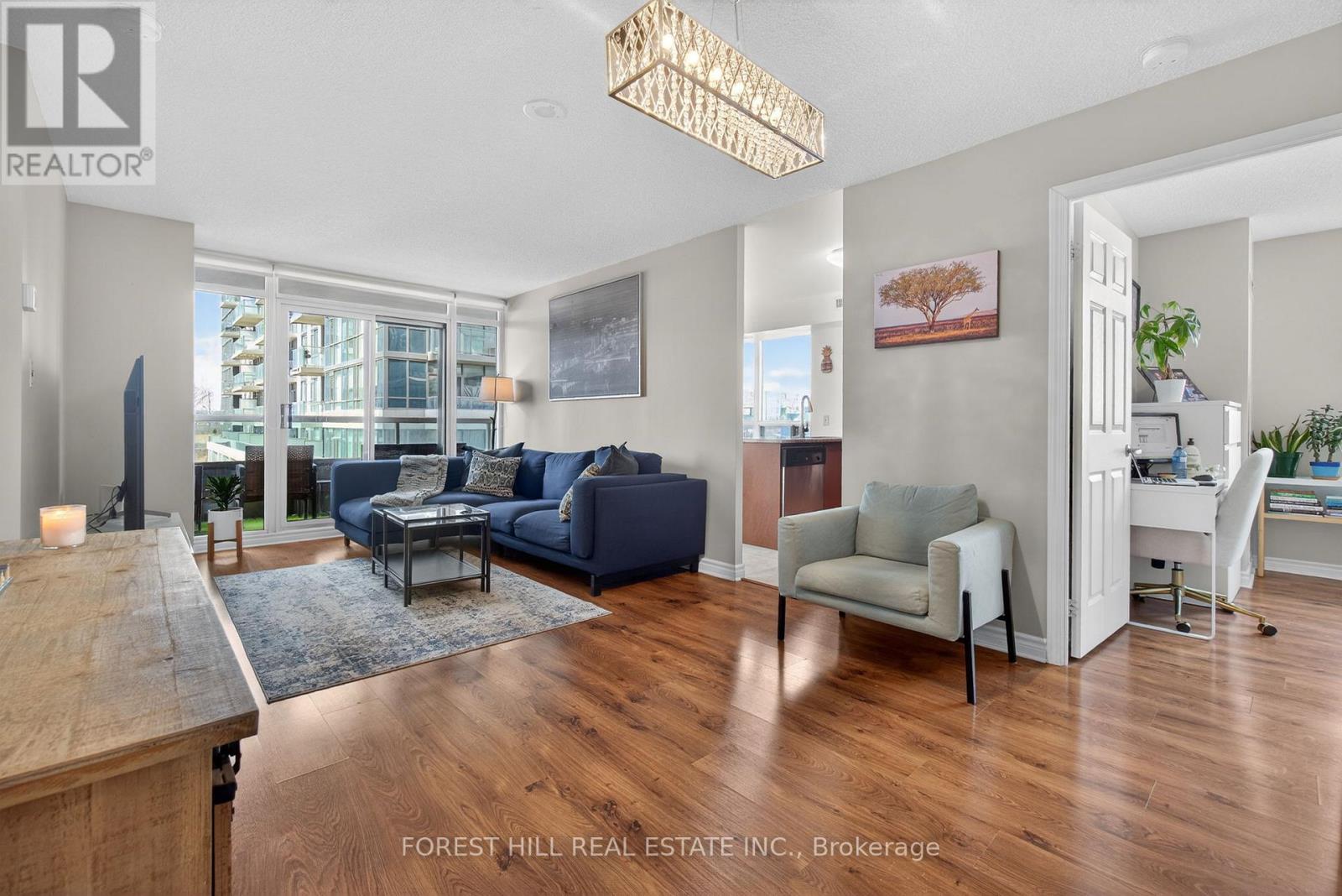 505 - 335 RATHBURN ROAD W