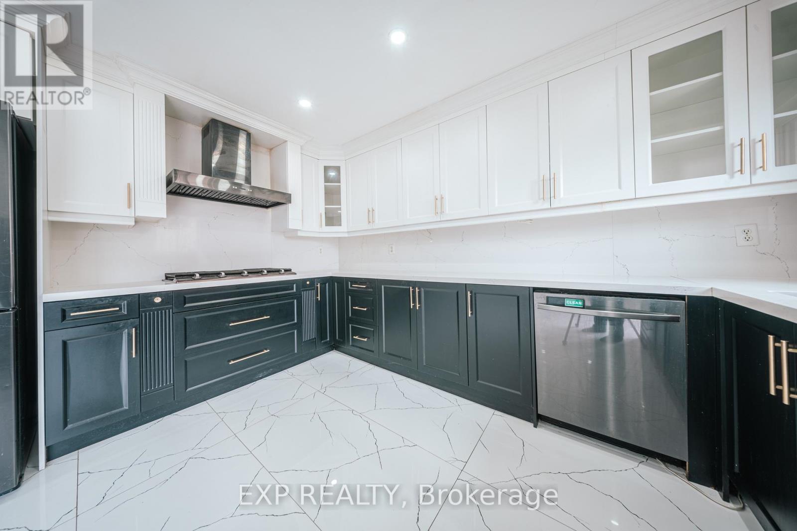 3 DEFOREST DRIVE - 17