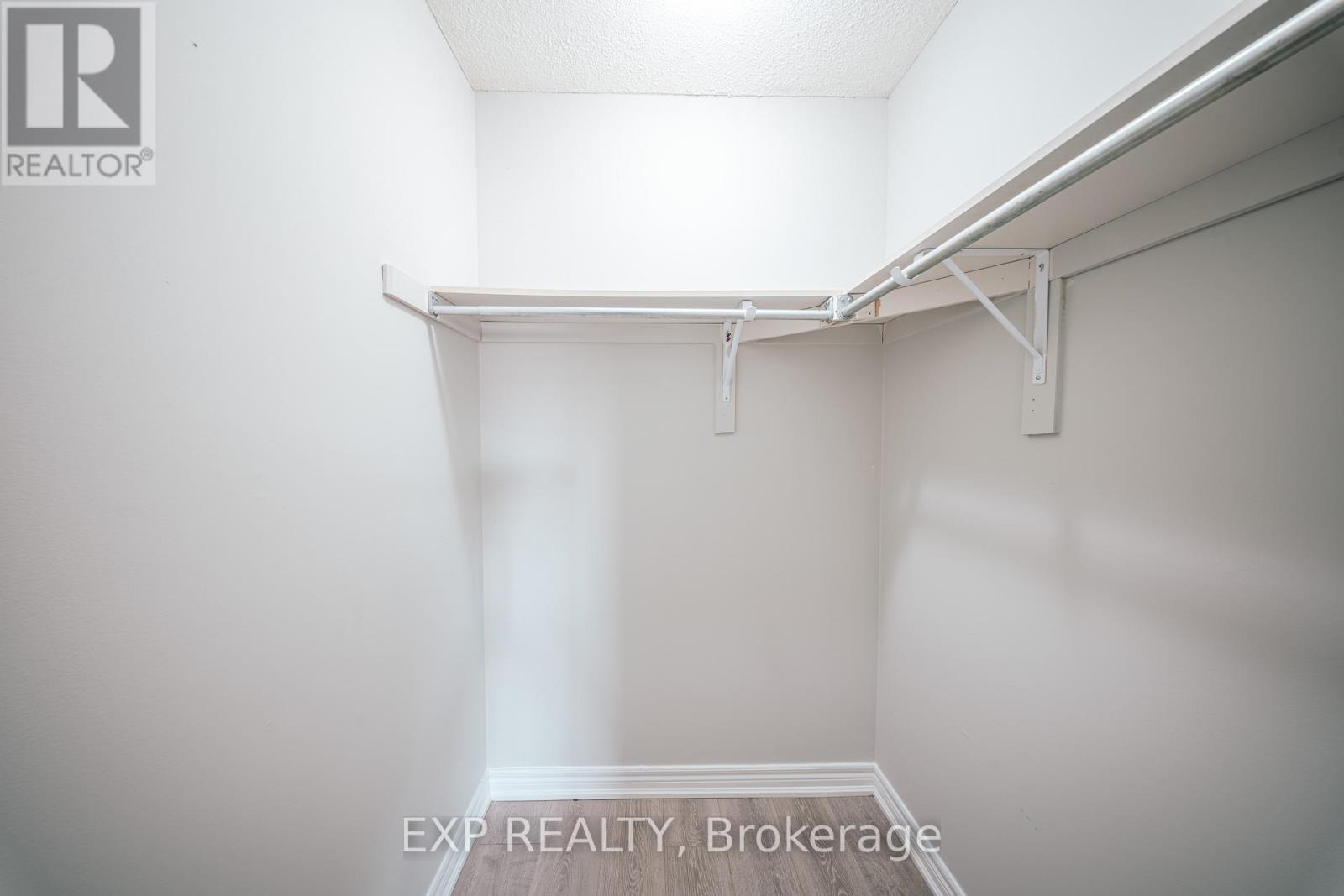 3 DEFOREST DRIVE - 26