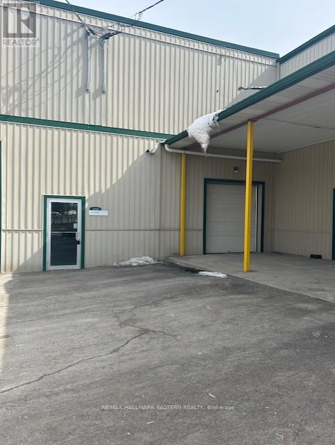 #8 - 910 HIGH STREET