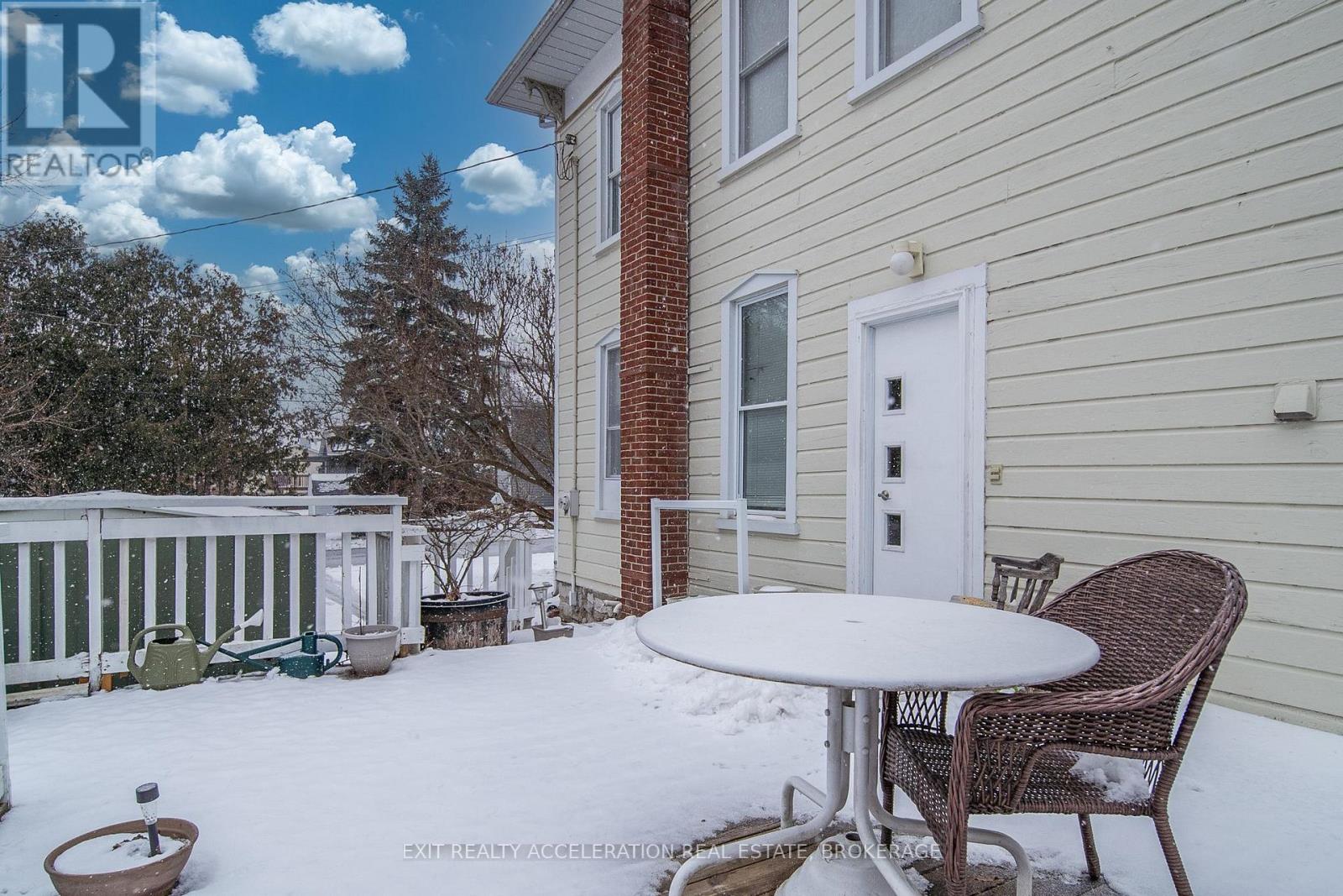182 WATER STREET W - 24