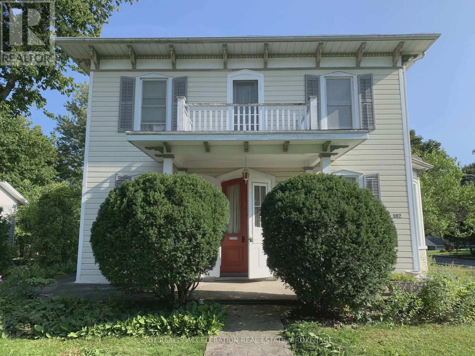 182 WATER STREET W - 4