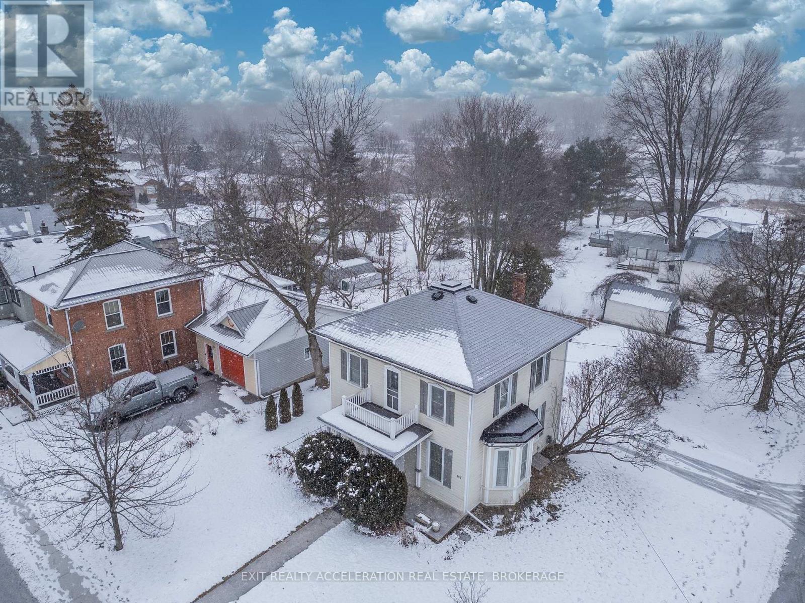 182 WATER STREET W - 28