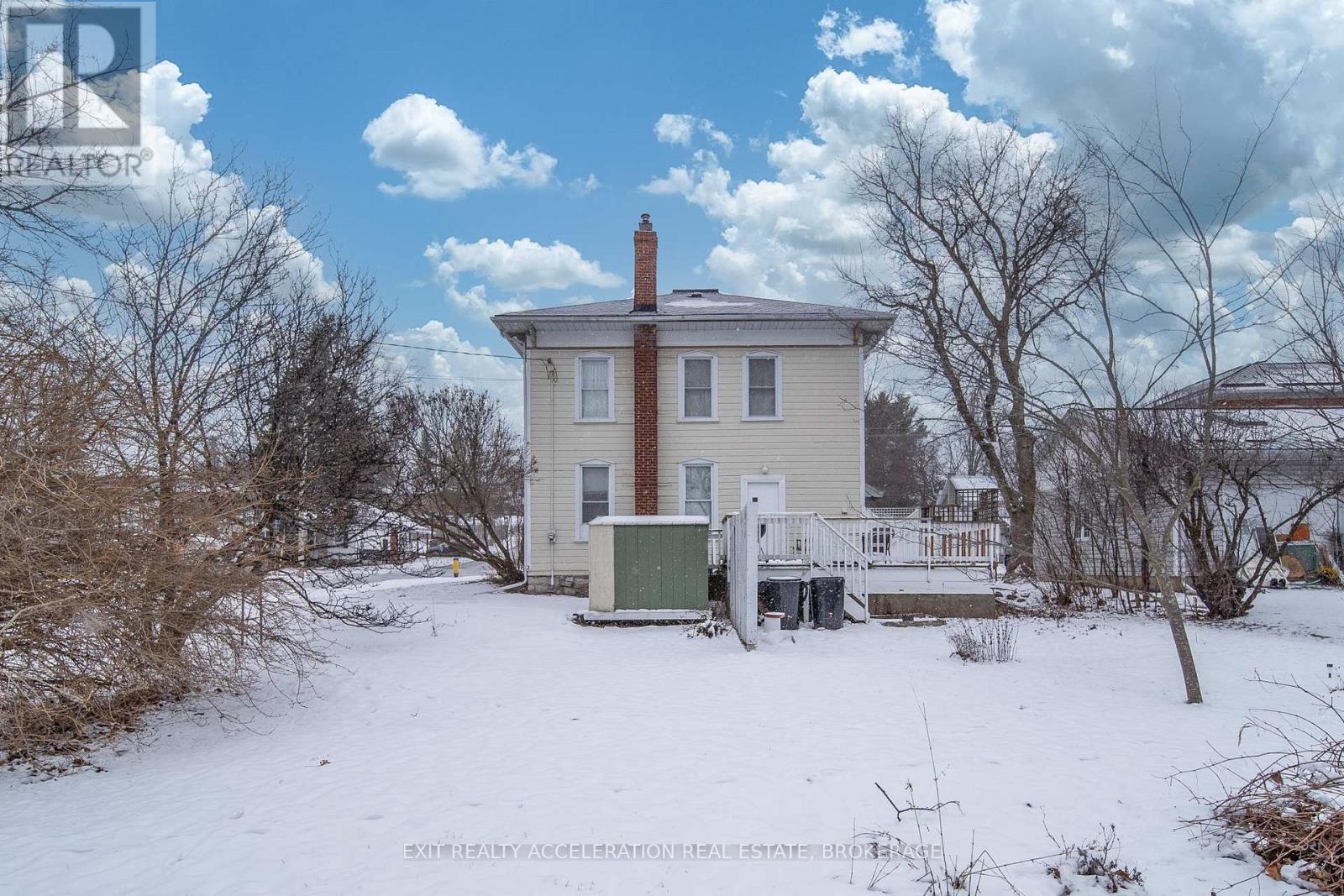 182 WATER STREET W - 3