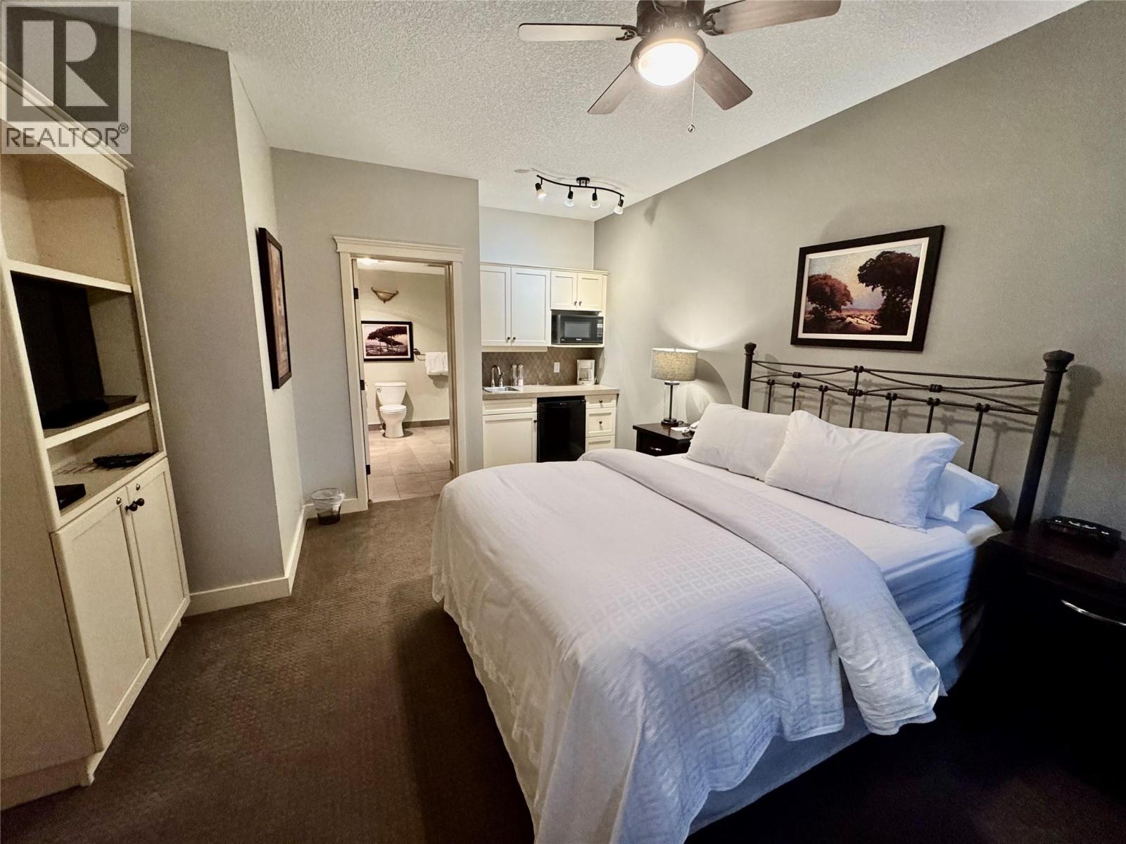 600 Bighorn Boulevard Unit# 624C, Radium Hot Springs