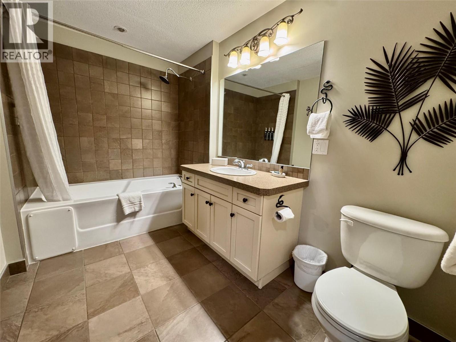 600 Bighorn Boulevard Unit# 624C, Radium Hot Springs