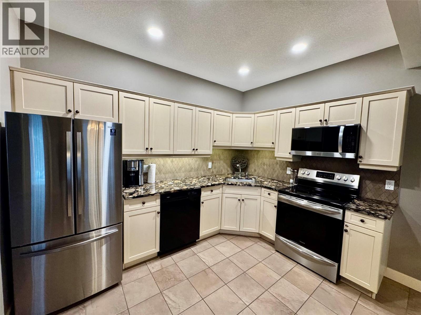 600 Bighorn Boulevard Unit# 624C, Radium Hot Springs