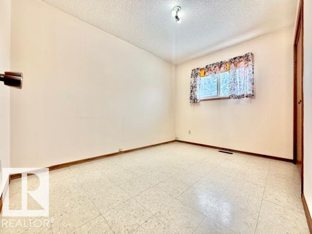 
          5514 43 AV
            <br/>
            <span>Wetaskiwin</span>
            , 
            <span>AB</span>
             <span>T9A0C3</span>
         - Photo 5