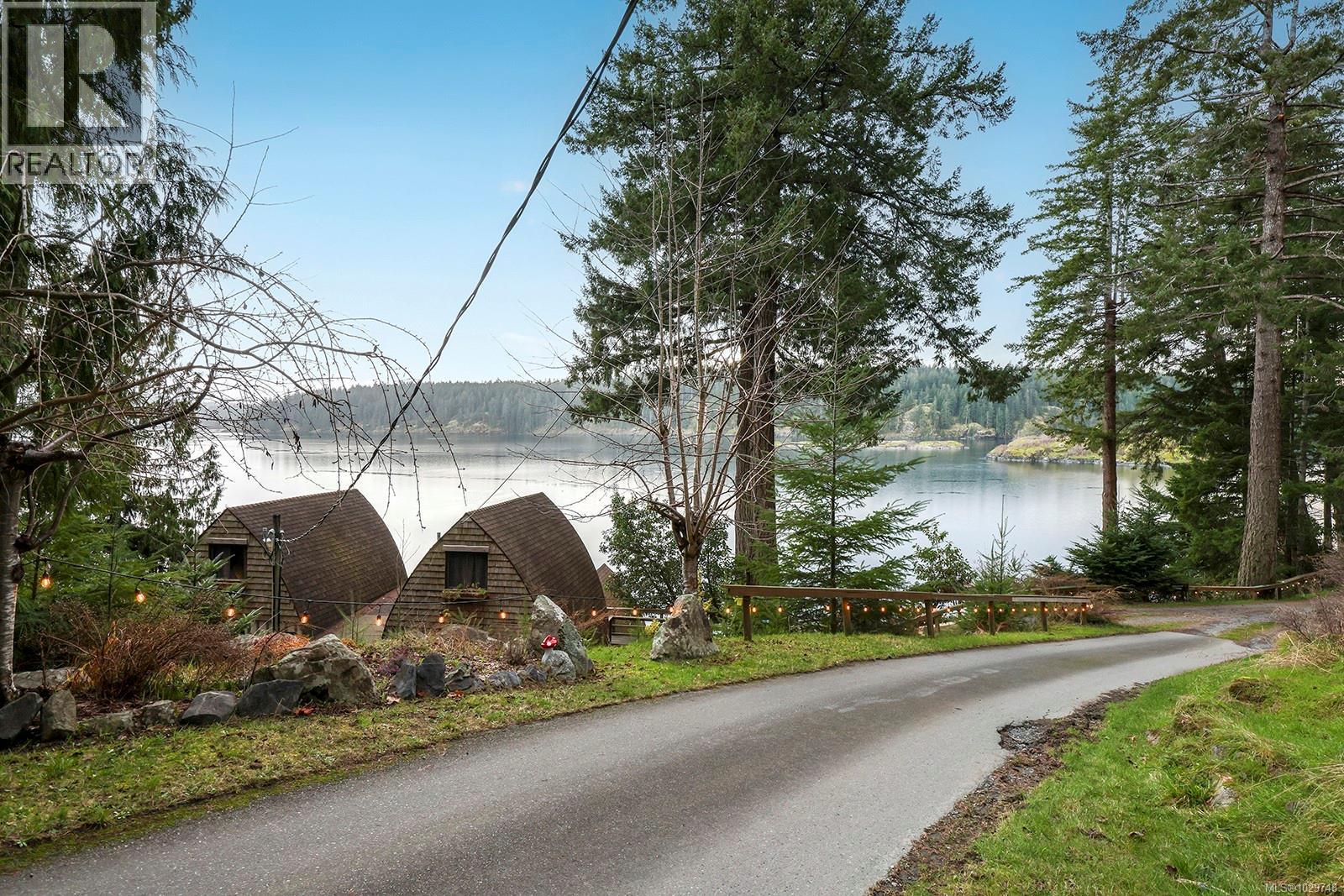 774 Cliffe Rd, Quadra Island