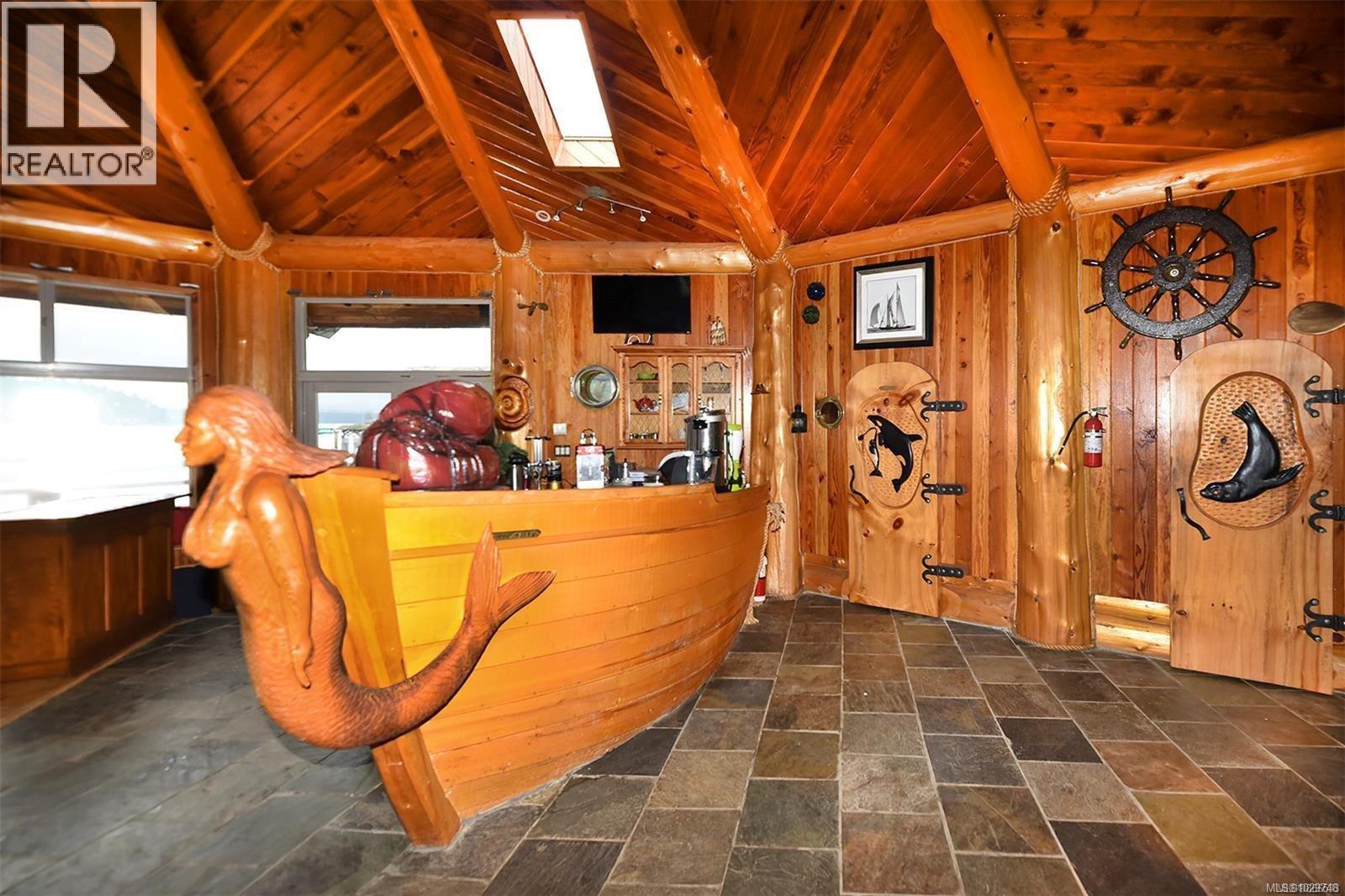 774 Cliffe Rd, Quadra Island