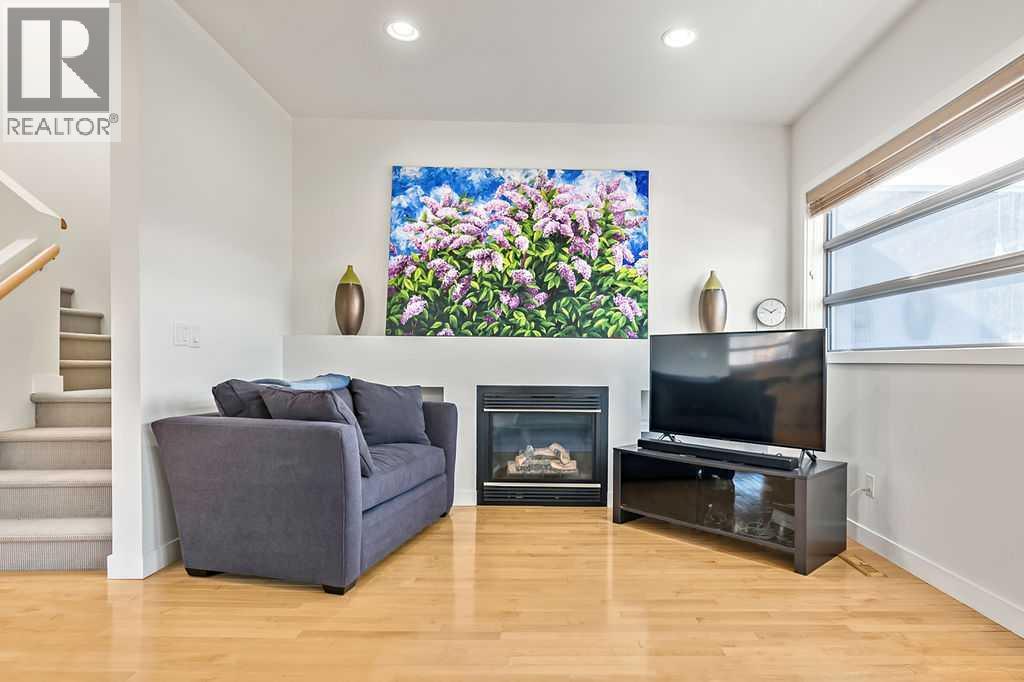 Single Family House for Sale in   A Street SW Killarney/Glengarry Calgary 