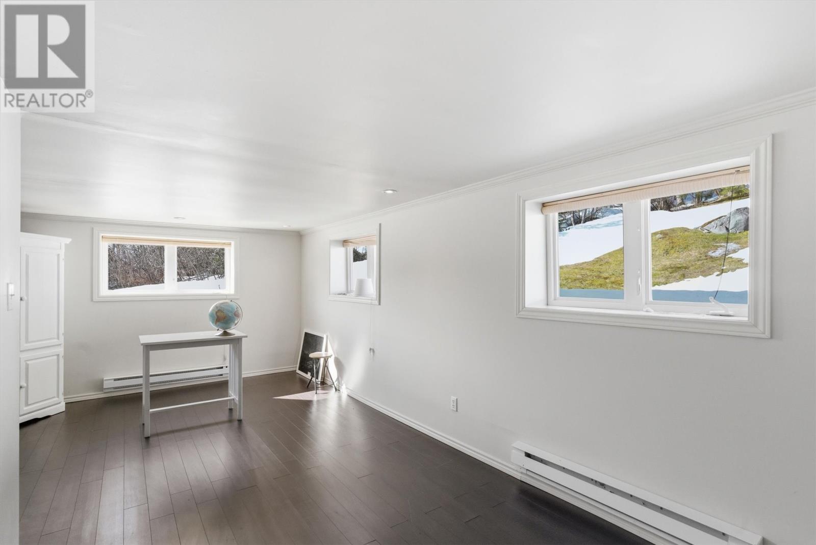 67 JR Smallwood Boulevard - Image 32