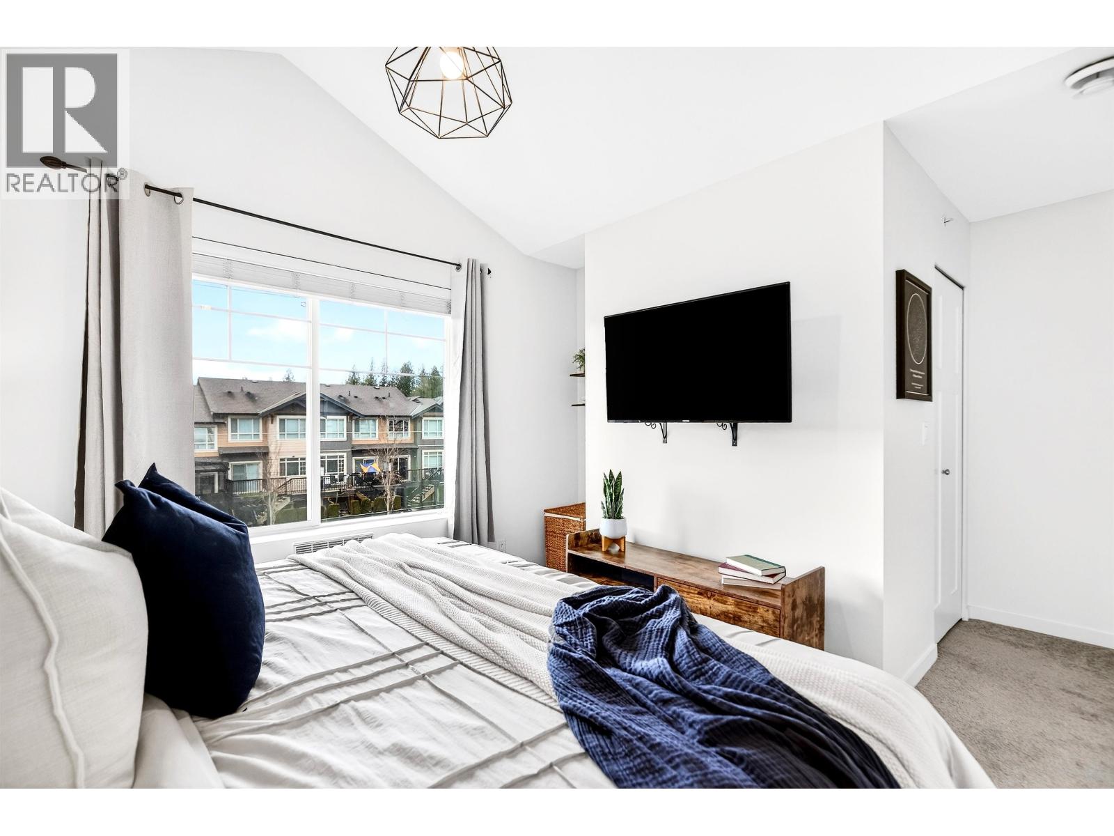 48 11272 240 STREET, Maple Ridge