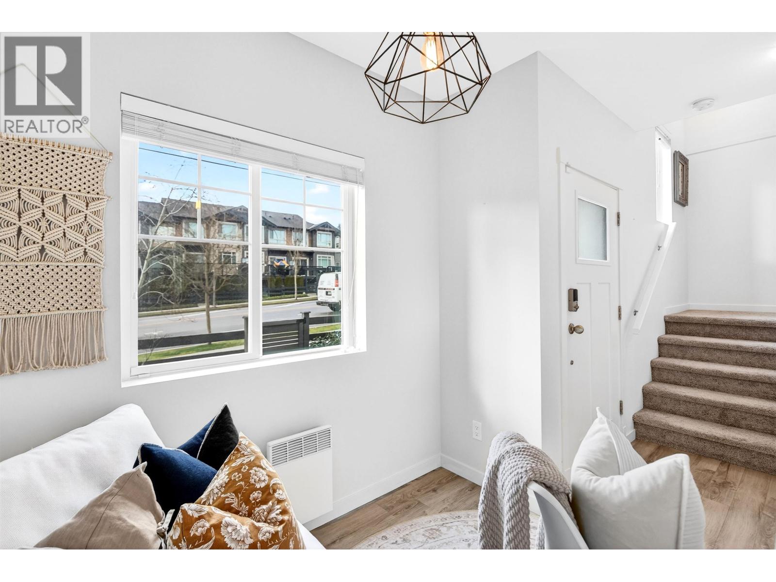 48 11272 240 STREET, Maple Ridge