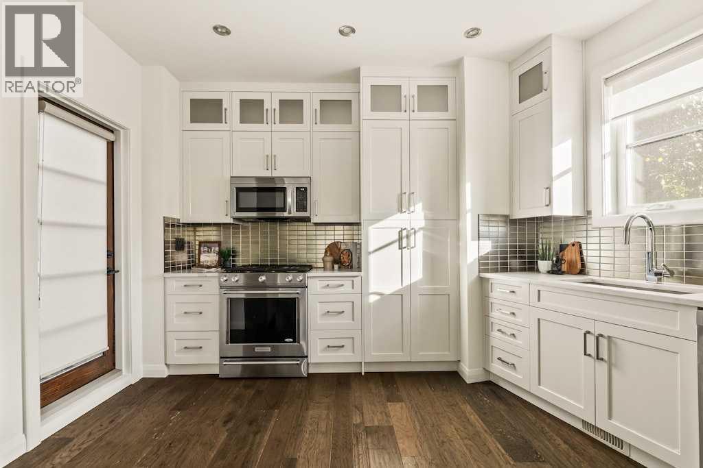 Single Family House for Sale in   Avenue SW Parkhill Calgary 