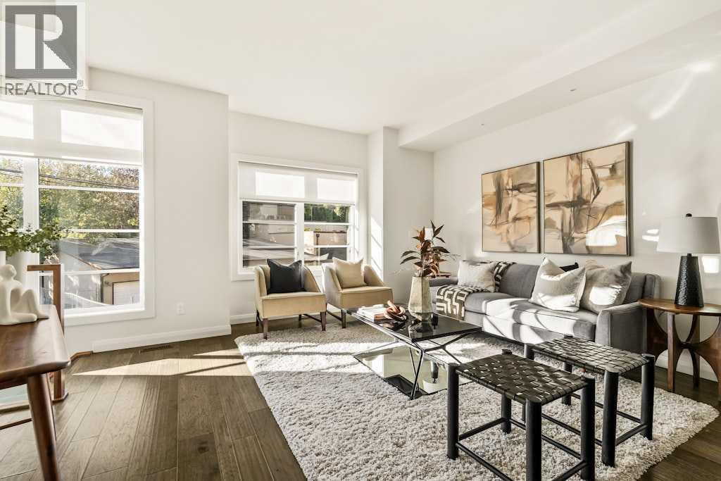 Single Family House for Sale in   Avenue SW Parkhill Calgary 