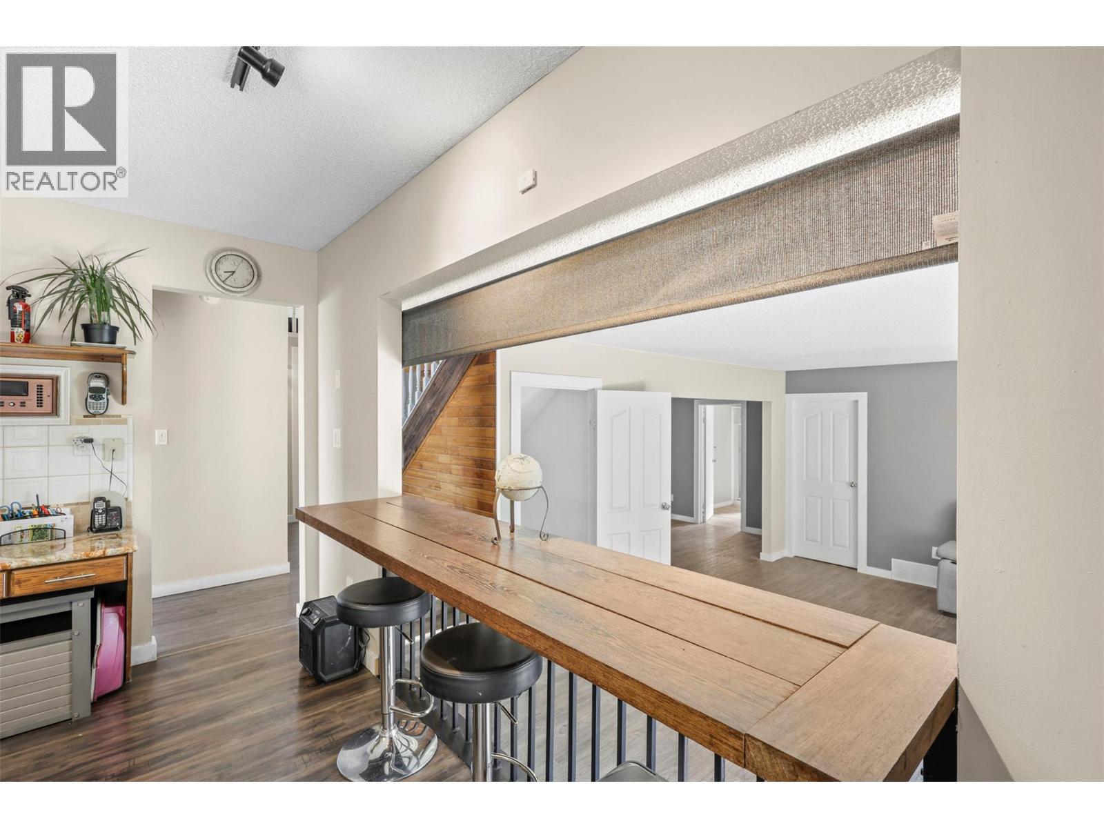  2156 VAN HORNE Drive, Kamloops