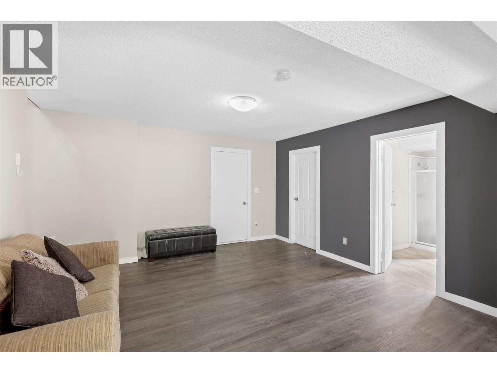  2156 VAN HORNE Drive, Kamloops