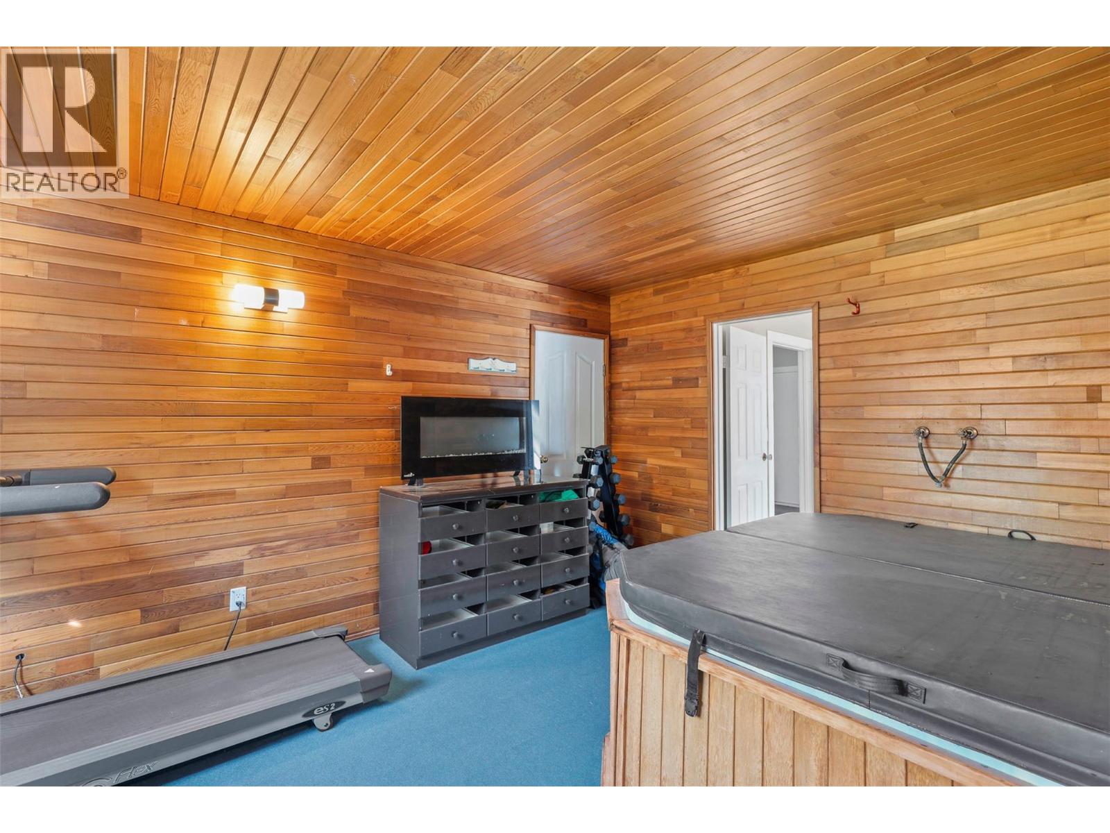  2156 VAN HORNE Drive, Kamloops