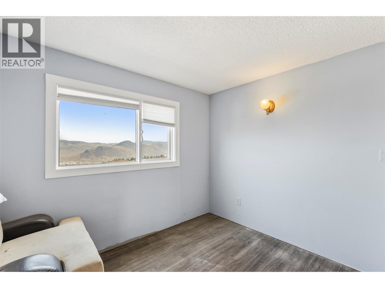  2156 VAN HORNE Drive, Kamloops