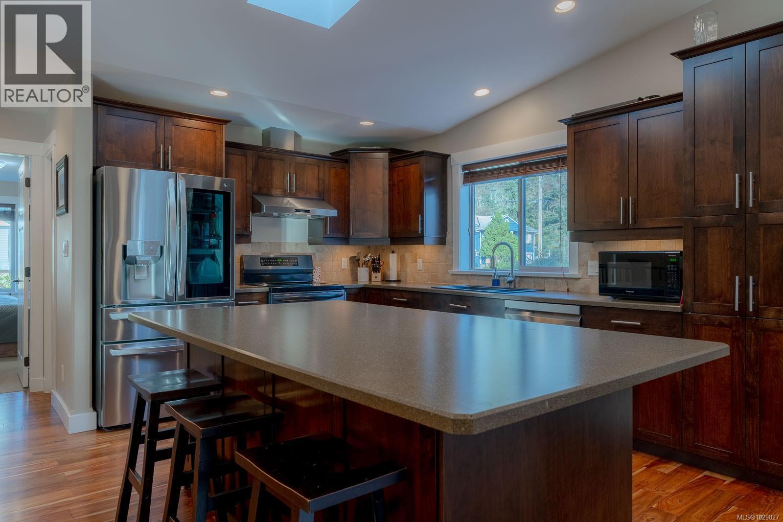 3050 CHARLES ST - 14