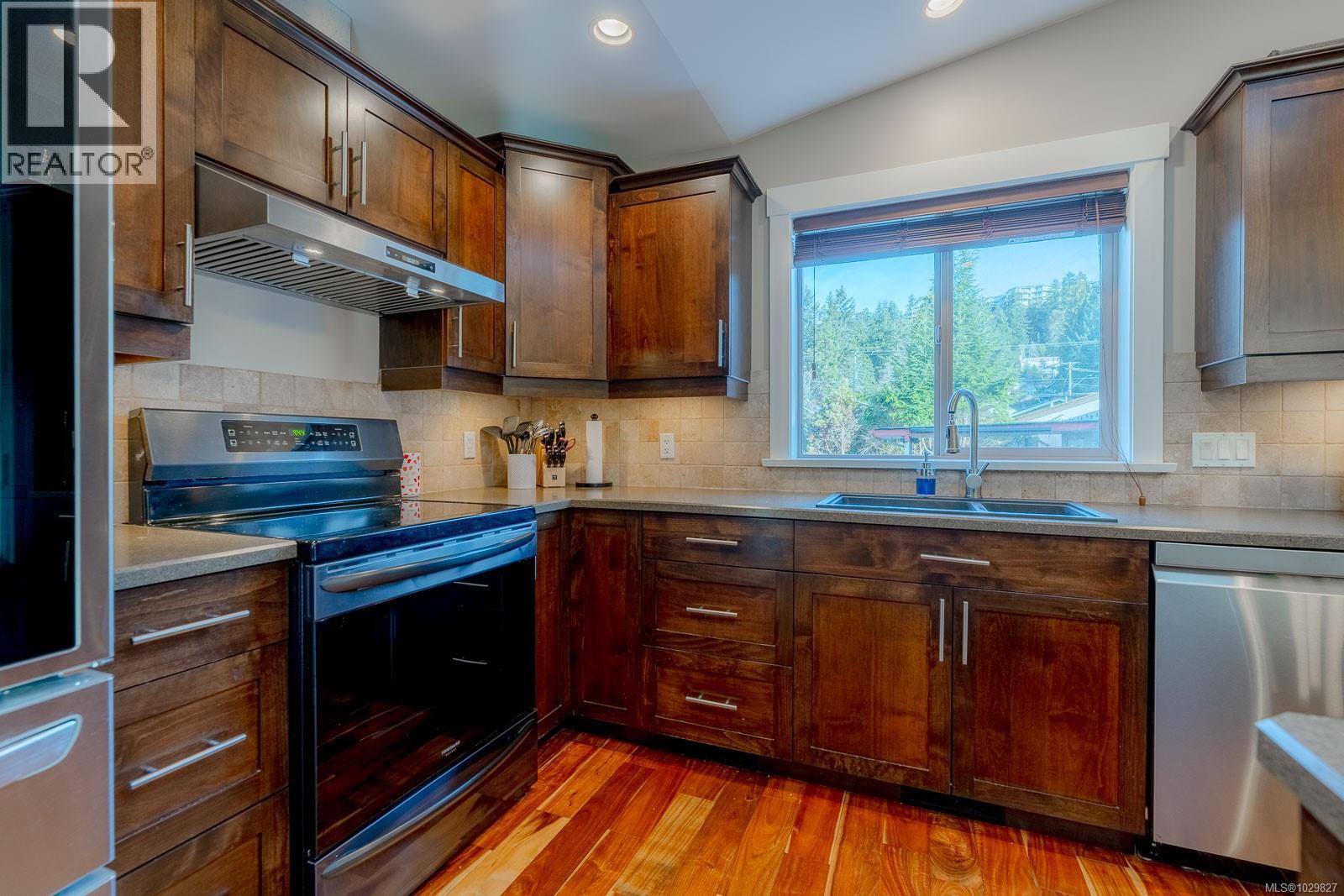 3050 CHARLES ST - 15