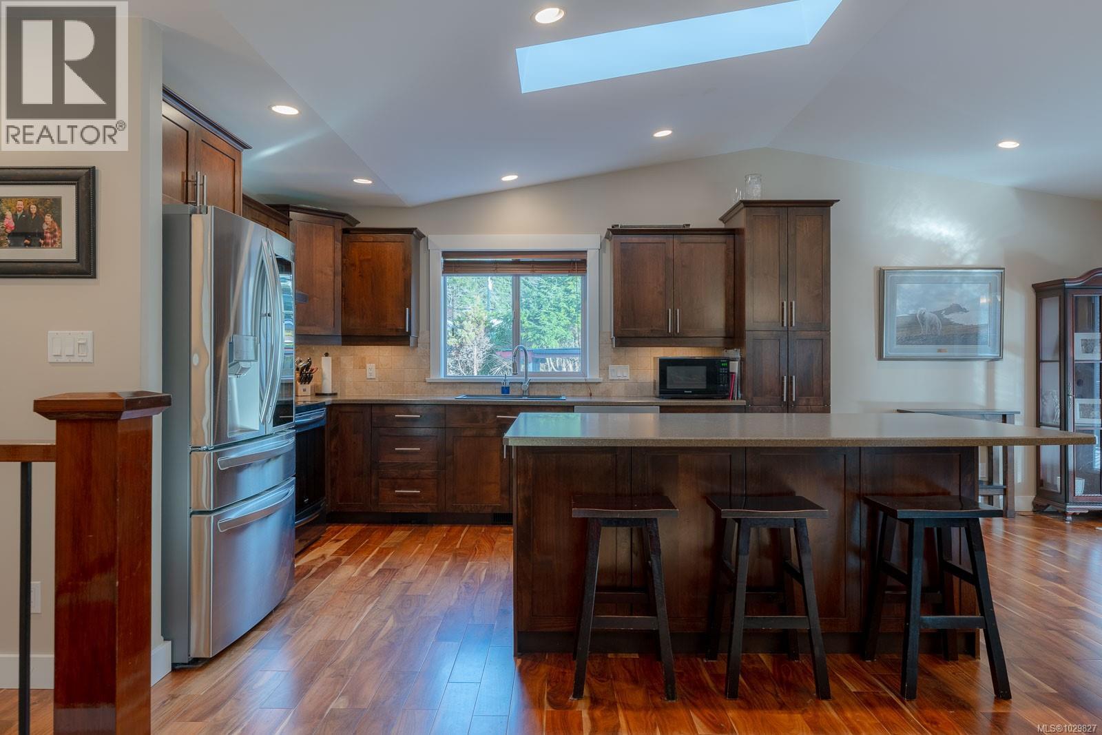 3050 CHARLES ST - 16