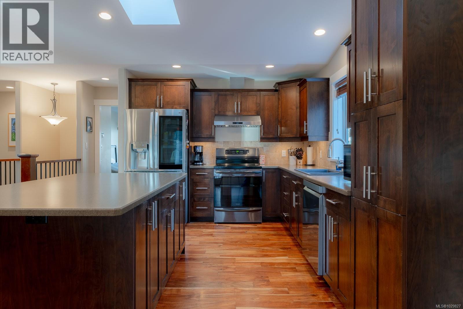 3050 CHARLES ST - 17