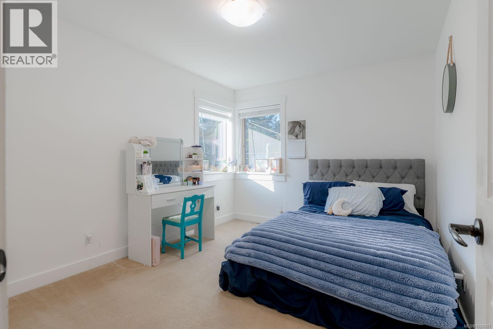 3050 CHARLES ST - 28