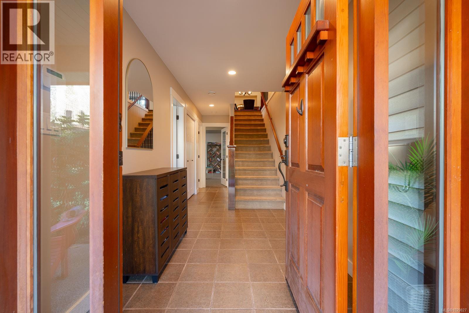 3050 CHARLES ST - Image 3