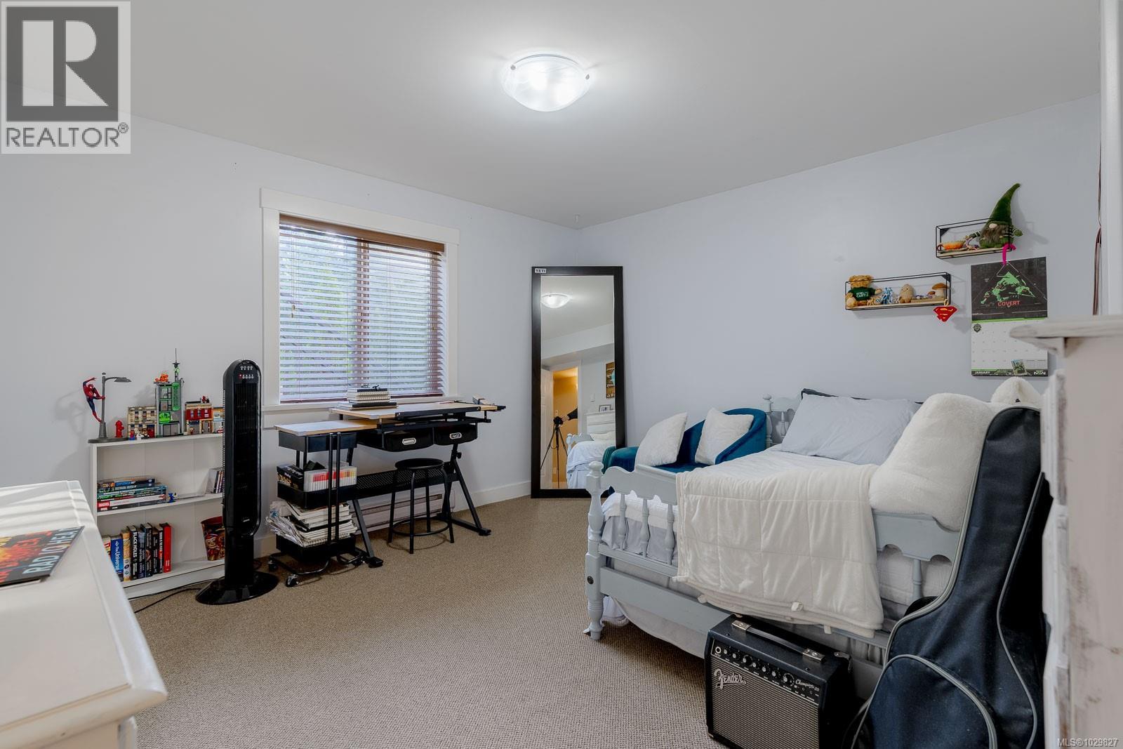 3050 CHARLES ST - 35