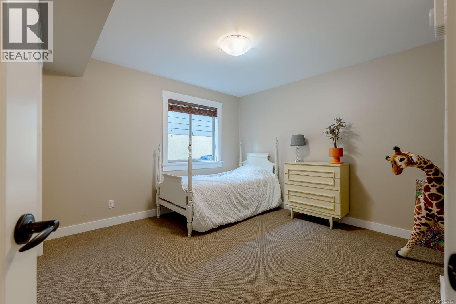 3050 CHARLES ST - 36