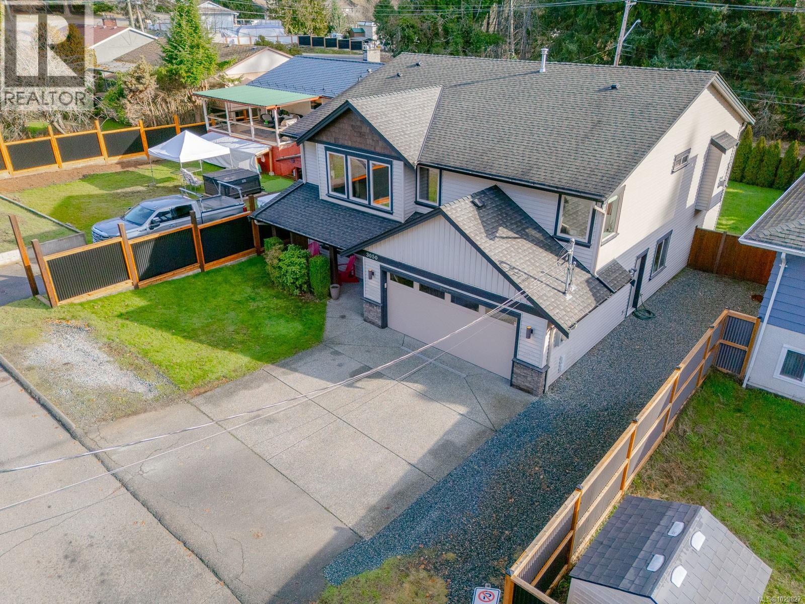 3050 CHARLES ST - 52